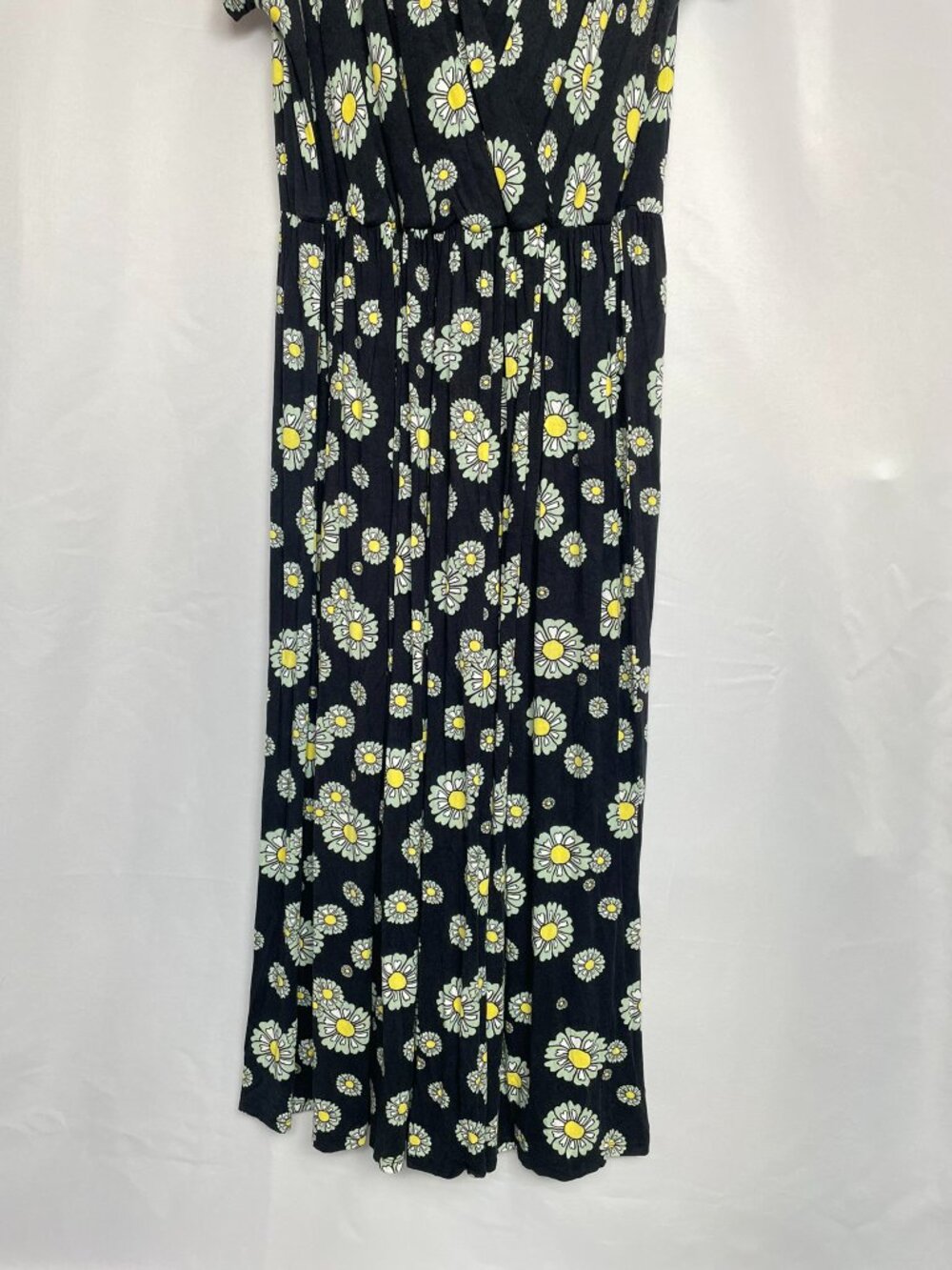 ModCloth Black Daisy Floral Midi Dress Mod Retro Twee 90's with Pockets 1X - Picture 2 of 9
